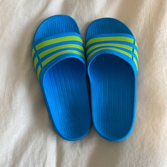 Adidas‎ Youth Kids Sandals Slides For Summer Boys Size 3 - Picture 10 of 10